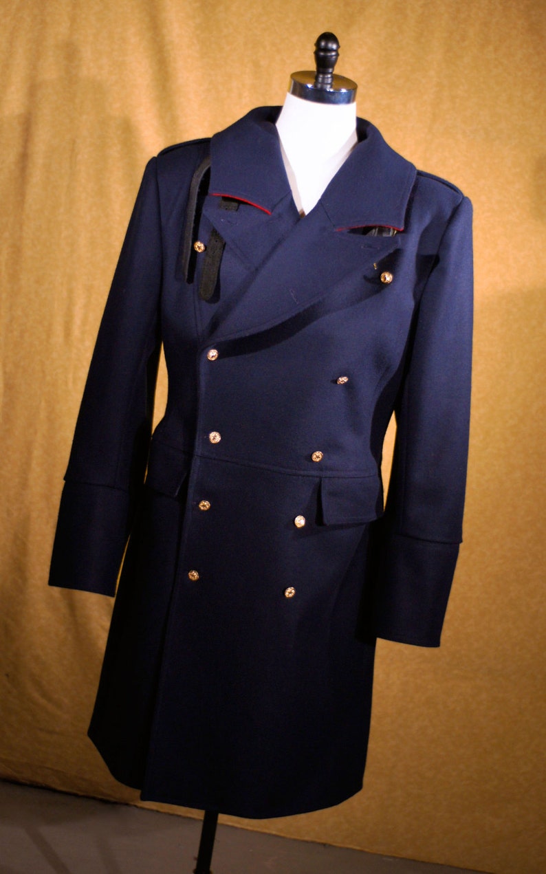 Military Style OvercoatsWith Peak Lapels image 2