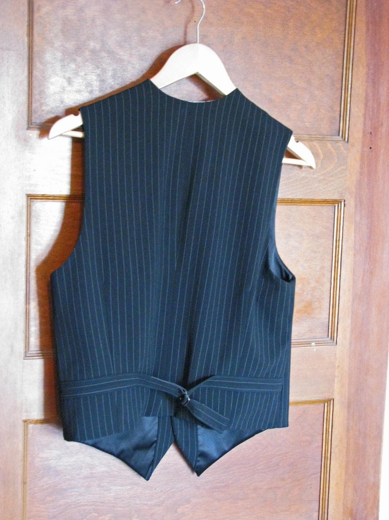 Peak Lapel Vest image 5