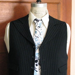 Peak Lapel Vest image 1