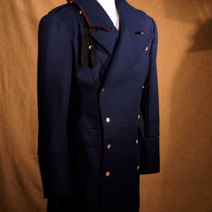 Military Style OvercoatsWith Peak Lapels image 3