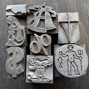 Wählen Sie Ihren DRUCKBLOCK - Vingage All Metal Buchdruck-Druckblocktyp, Dingbats, verschiedene Designs