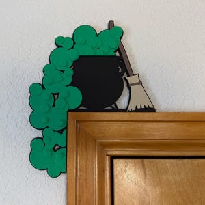 Halloween Witch Cauldron Door Corner Cling: Spooky Decor
