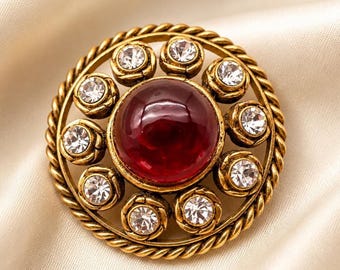 Authentic Chanel Gripoix Vintage Brooch With Glass Paste Cabochons