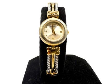 Vintage Armitron Damenuhr: Armreif mit goldfarbenen & silberfarbenen Kabel