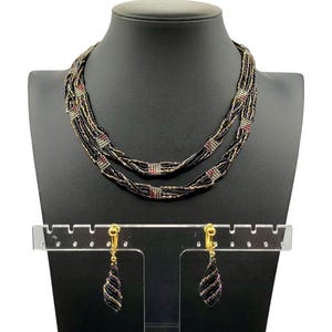Collana e orecchini di perline di semi di Estelle Giappone Raro Vintage anni '90 Y2K Iridescente Nero Rosa Viola Beige Oro-Tono In Scatola Nuovo Vecchio Magazzino