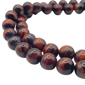 Vintage Red Tiger's Eye Beaded Necklace: Gold Tone Clasp, Earthy Gemstone Strand image 3