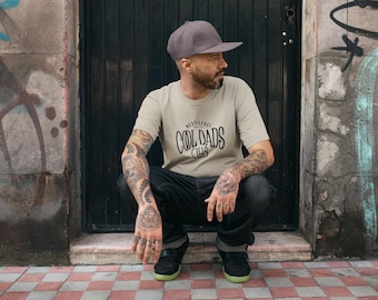 Camiseta unisex del Club de Papás Geniales | Regalo de primavera/Día del Padre | Elegante camiseta "CoolDadsClub" para hombres y padres primerizos