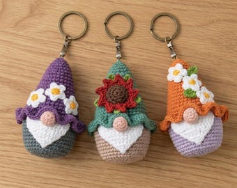 Patrón de ganchillo de gnomo de flores en PDF, tutorial de llavero de gnomo de jardín amigurumi, gnomo de girasol DIY, patrón de gnomo de margarita, llavero espíritu de la naturaleza