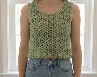 Patrón de top corto de crochet en PDF, tutorial de chaleco de verano con punto de concha, top sin mangas verde salvia estilo boho, ropa de verano fácil de hacer tú mismo
