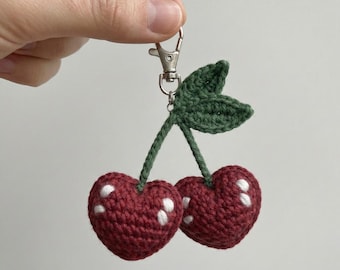 Patrón de crochet de cereza con forma de corazón, tutorial de llavero amigurumi, regalo para el Día de la Madre, patrón de crochet en PDF