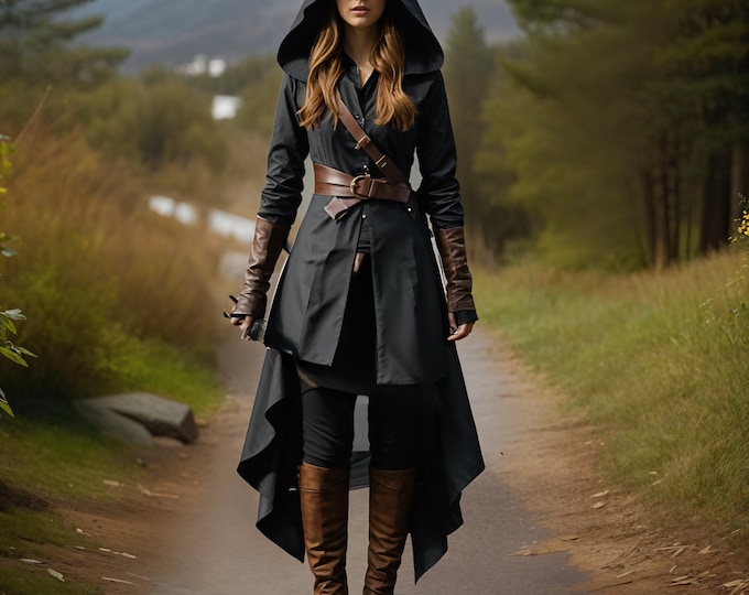 Medieval Warrior Woman Deep Green Cape, Viking Shadow Assassin Costume for her, Moonlit Fighter Women Dress, Ren Fair Tunic, Hooded Cloak