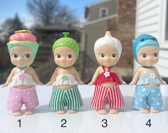 TOP & BOTTOM SET. Sonny Angel is not included.