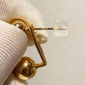 Aretes de bola doble de oro amarillo macizo de 18 quilates | Aretes huecos de doble esfera | Aretes redondos minimalistas italianos | Joyería moderna de oro imagen 6