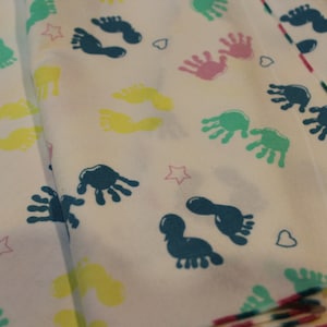 Receiving Blanket 2-pack - gender neutral hands and feet