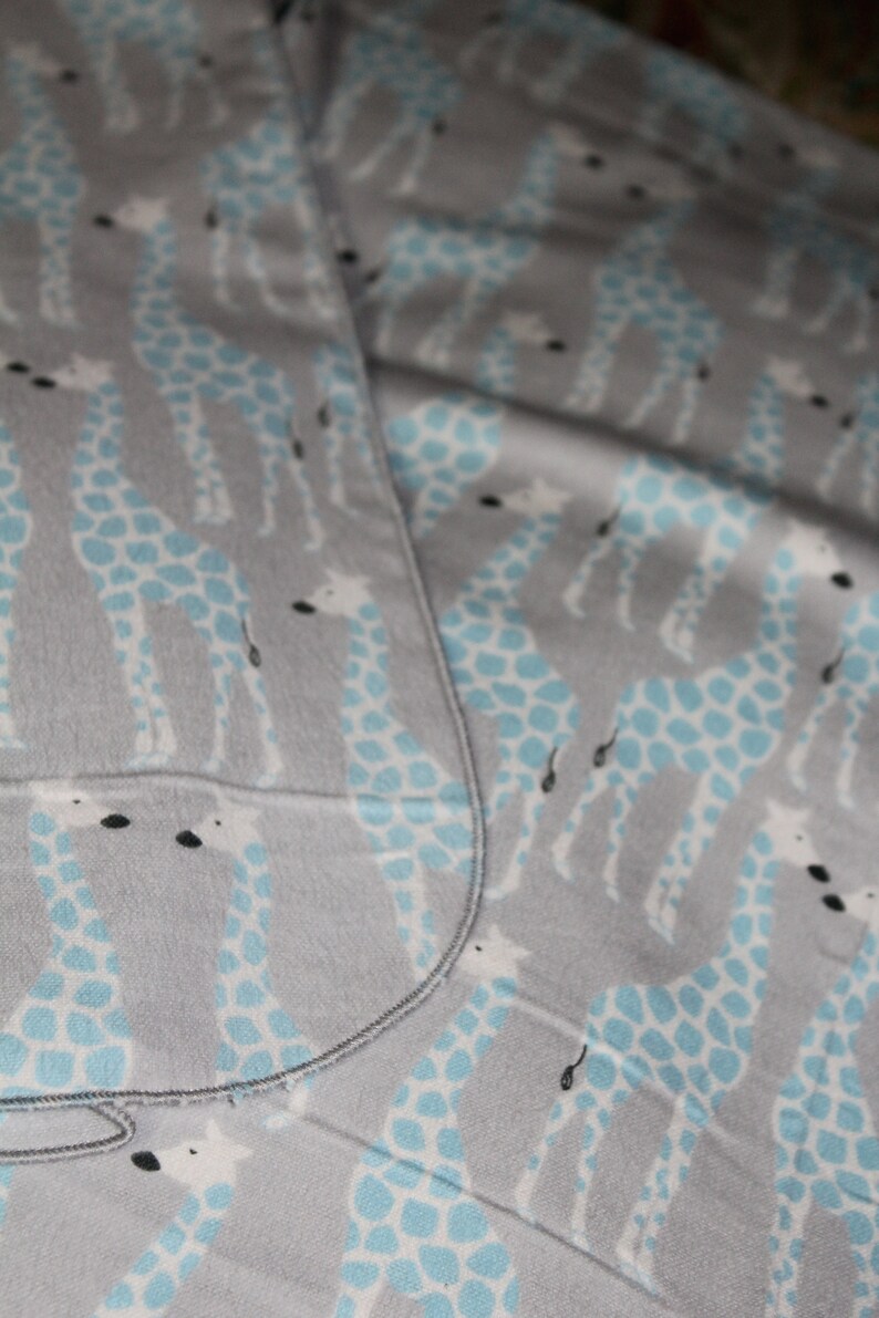 Receiving Blankets 2-pack Giraffes standing tall blue and green