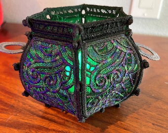 Witch's Cauldron 3D - includes tea lights