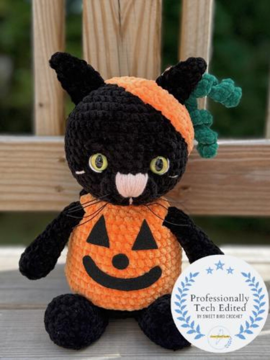 ハロウィン黒猫のかぎ針編みパターン - かぼちゃの編みぐるみ