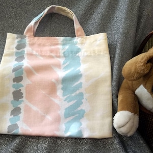 Book Lunch N Small Gift Tote Bag, Vertical Pastel Stripes Print