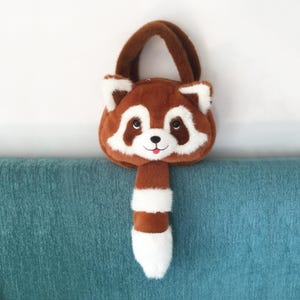 Bolso de mano de peluche de mapache juguetón, lindo bolso de hombro de panda pequeño, bolso cruzado de dibujos animados para mujer, regalo de moda para mujer