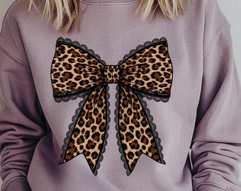 Leopard coquette Crewneck Sweatshirt: Leopard print Lover Fashion, Gildan