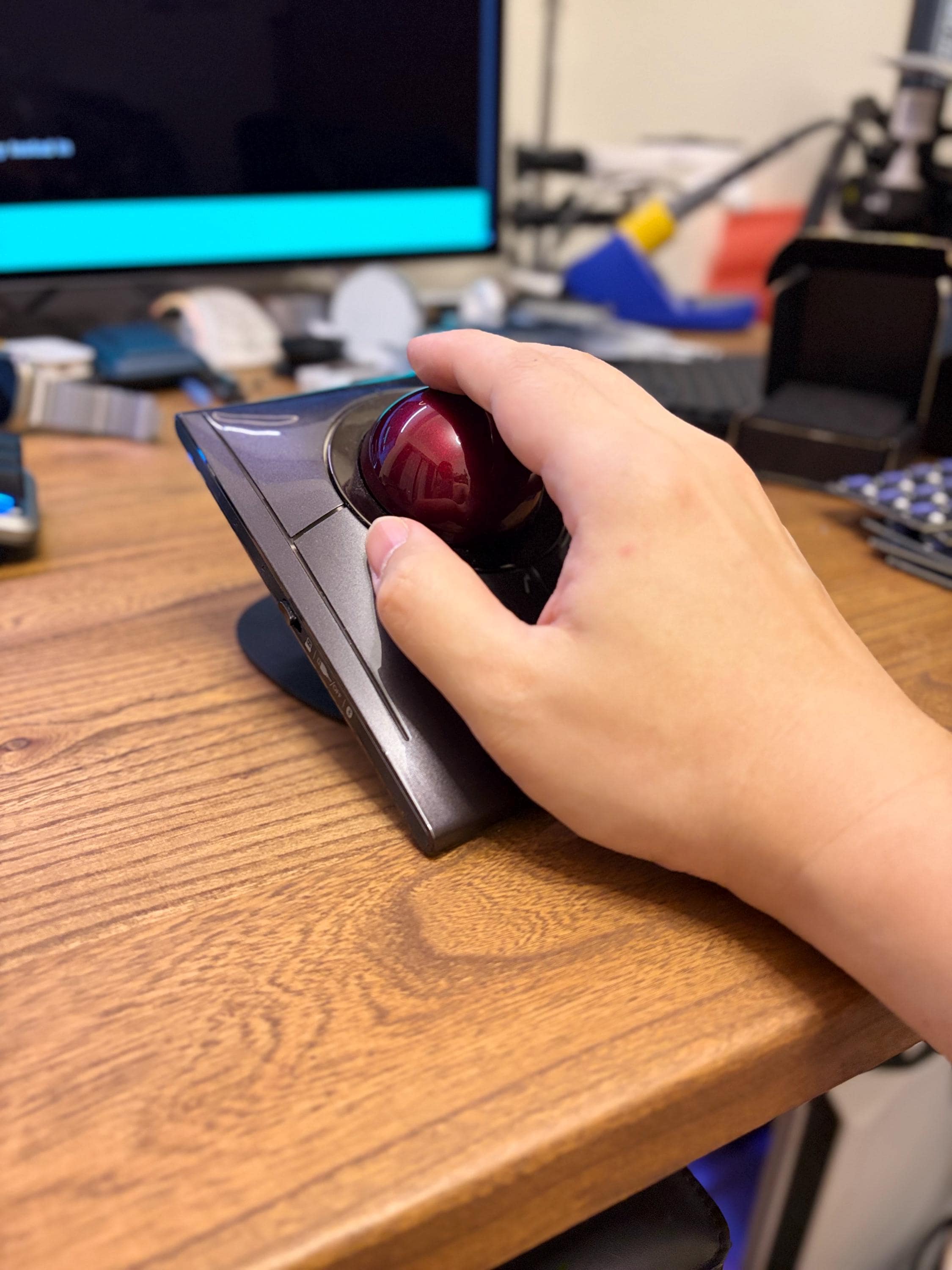 Kensington Slimblade Pro Trackball Tilt Base Kit With Wrist Rest