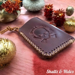 The Skullz & Hides kaartslip minimalistische portemonnee cognac (linkerkant)