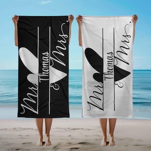 Personalized Married Couple Towels, Newlywed towels, Honeymoon towels, Newlywed gift, Mr and Mrs beach towels, wedding gift, honeymoon gift