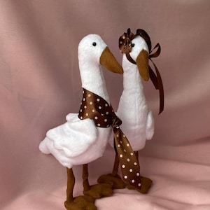 Handmade Plush Goose Couple – Rustic Farmhouse Decor – Soft Stuffed Toy