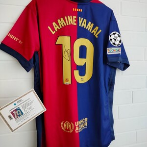 ラミーン・ヤマル直筆サイン入り #19 FCバルセロナ ホーム ジャージ