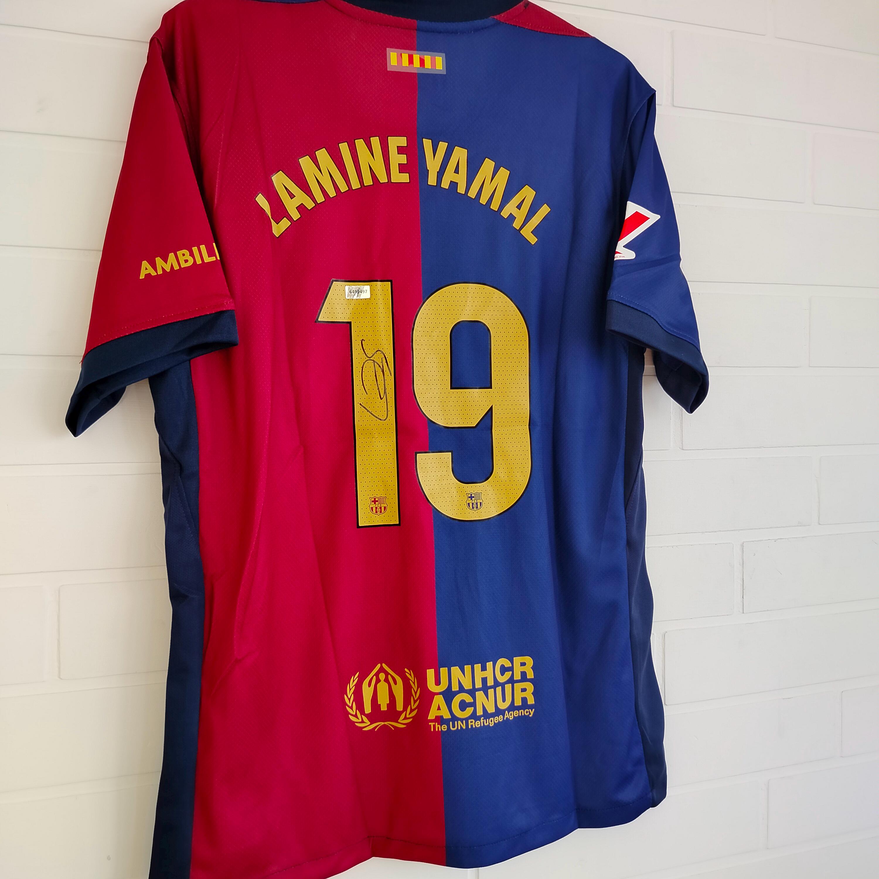 FC Barcelona Lamine Yamal Signed Soccer Jersey BAS Beckett