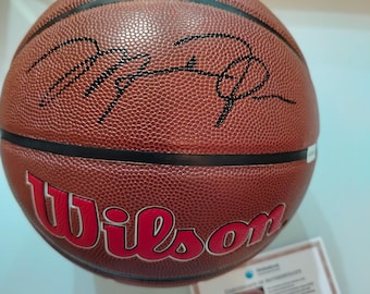 Michael Jordan ondertekende gesigneerde Chicago Bulls-basketbal met COA