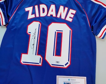 Camiseta de Francia del Mundial de la FIFA 1998 firmada por Zinedine Zidane con certificado de autenticidad.