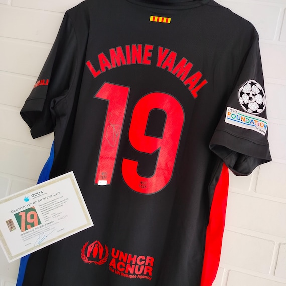Lamine Yamal サイン入りスペイン代表シャツ LAMINE YAMAL Signed Spain No.19 Away 2024 Shirt with COA Best