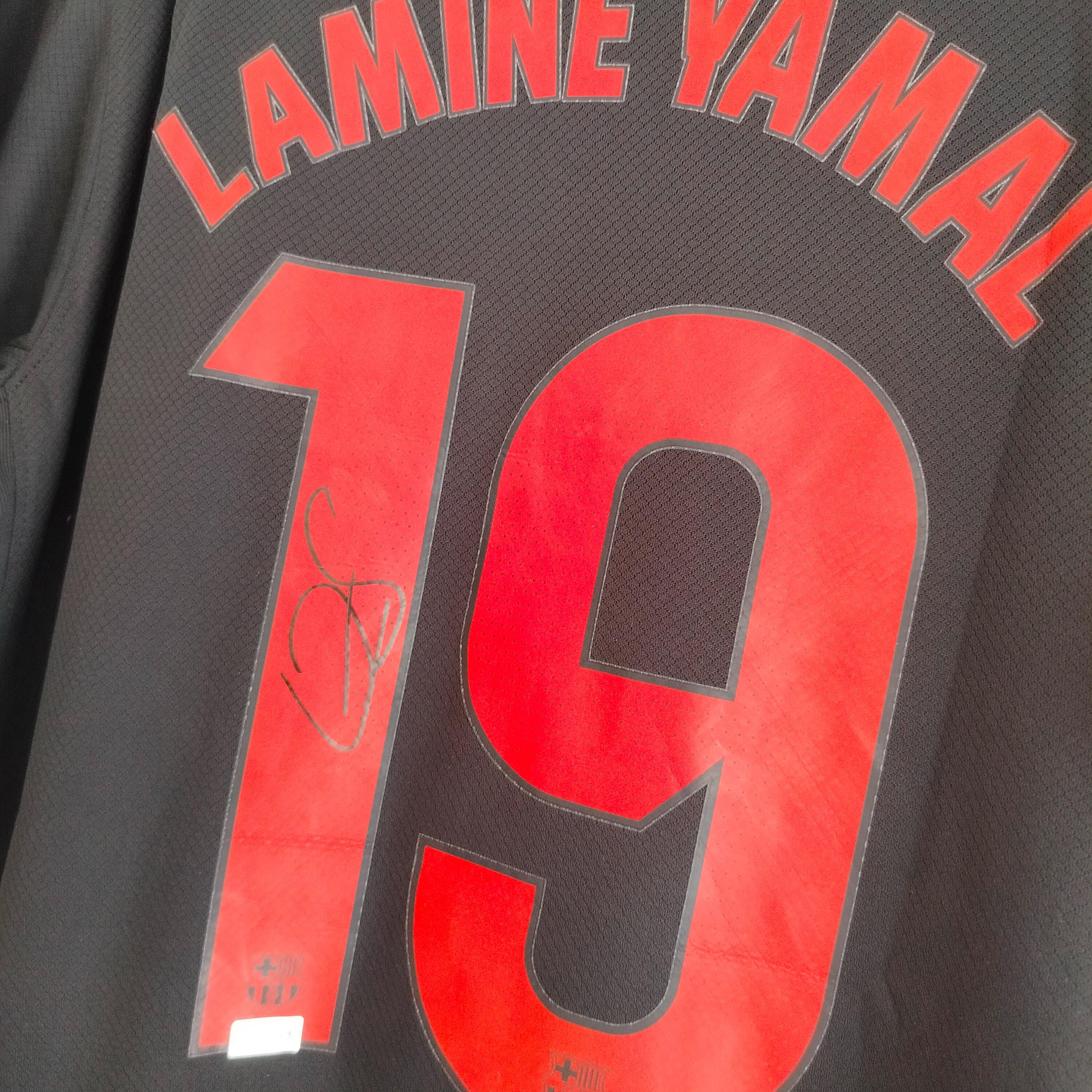 demezigu 　Lamine Yamal 直筆サインユニフォーム demezigu Lamine Yamal 直筆サインユニフォーム FC Barcelona