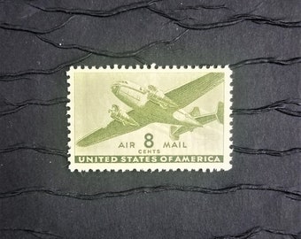 10 Vintage Postage Stamps .. Transport Plane WWII Airmail 8cent stamp .. UNUSED .. #c26