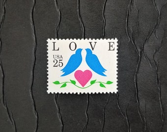 10 Vintage Stamps .. Love Birds 25cent stamps .. #2440