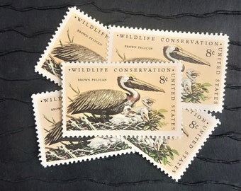 5 Vintage Postage Stamps .. Pelican 8cent stamps .. UNUSED .. #1466