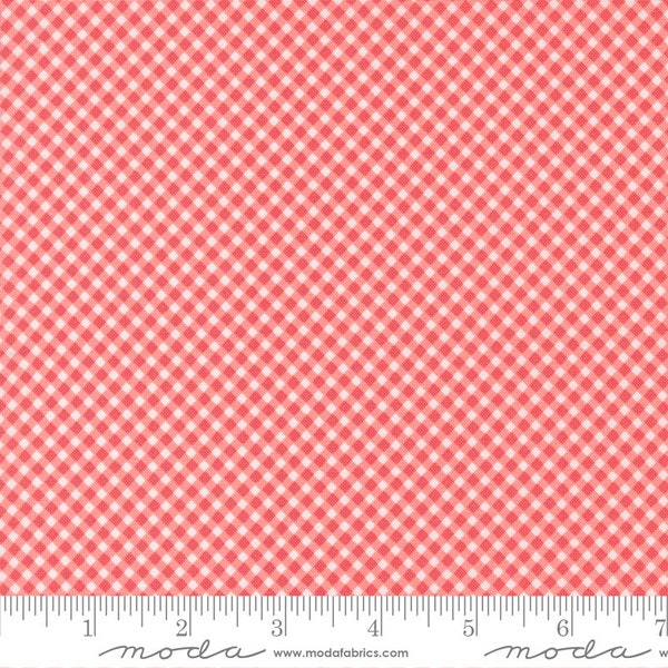 Moda | Strawberry Lemonade | Sherri and Chelsi | 37676 12 | Strawberry | Fat Quarters | Yardage