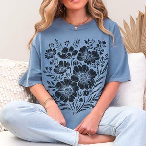 Comfort Colors Vintage Pressed Flowers Shirt, Botanical Floral Tshirt, Wildflowers T Shirt, Boho Cottagecore Tee, Gift for Gardener Blue Jean