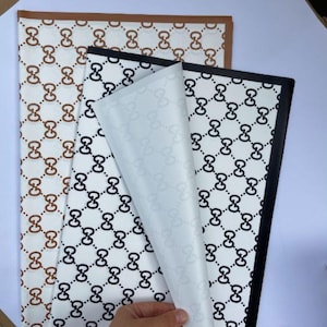 Carta da regalo opaca trasparente a forma di fiore, impermeabile. Carta da regalo di lusso bifacciale. Fogli.