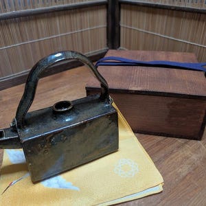 Rare 1940s Japanese Ceramic Suiteki – Glazed Calligraphy Water Dropper Mixed Colors W/ Original Box – Gov Auction Antique CS40