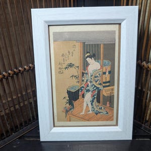 Carte postale unique en son genre, geisha traditionnelle japonaise antique des années 1950 signée, décoration murale encadrée, image de geisha fabriquée au Japon A138