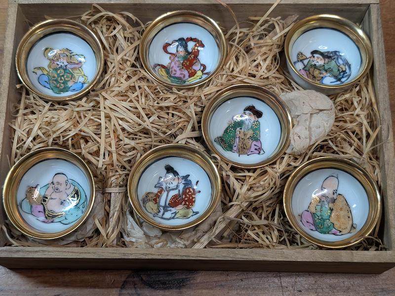 希少な1950年代の日本製盃（さかづき）酒器セット | 九谷焼の縁起物