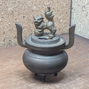 Rare 1950s Japanese Mini Incense Burner – Brass/Bronze with Shishi Foo Dog | Vintage Japan Altar Decor | Japan Government Auction Find D1
