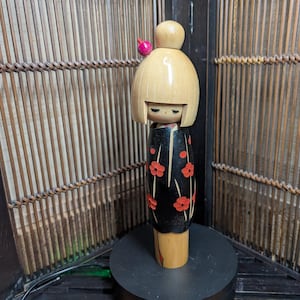 One of A kind Authentic Japanese Traditional Wooden Kokeshi Doll 1978 Doll Handcrafted Made in Japan, Rare Collectible Folk Art Piece U10