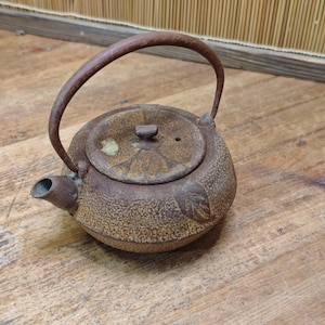Vintage Nambu Tekki Kyusu Teapot 1960s Japanese Cast Iron Tea Pot Antique L15