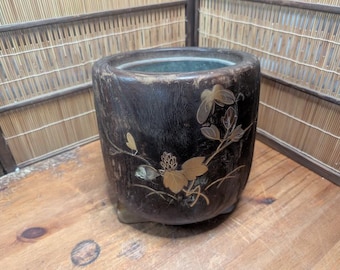 Japanese Hibachi S Size Makie Lacquer Chrysanthemum Brazier Tea Ceremony Auction JP CS66