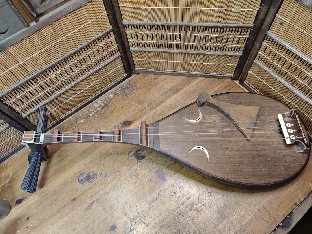 Antique Japanese Biwa Lute 1800s Edo Era Wood Instrument Rare Authentic ...