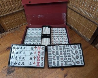 Vintage Japanese Mahjong Set 1970s – Unused Complete Resin Tiles w/ Case K11