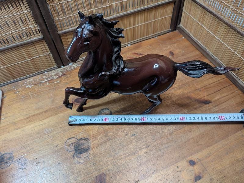 1960年代の日本製鉄製馬の置物 ヴィンテージ ギャロッピングレース像